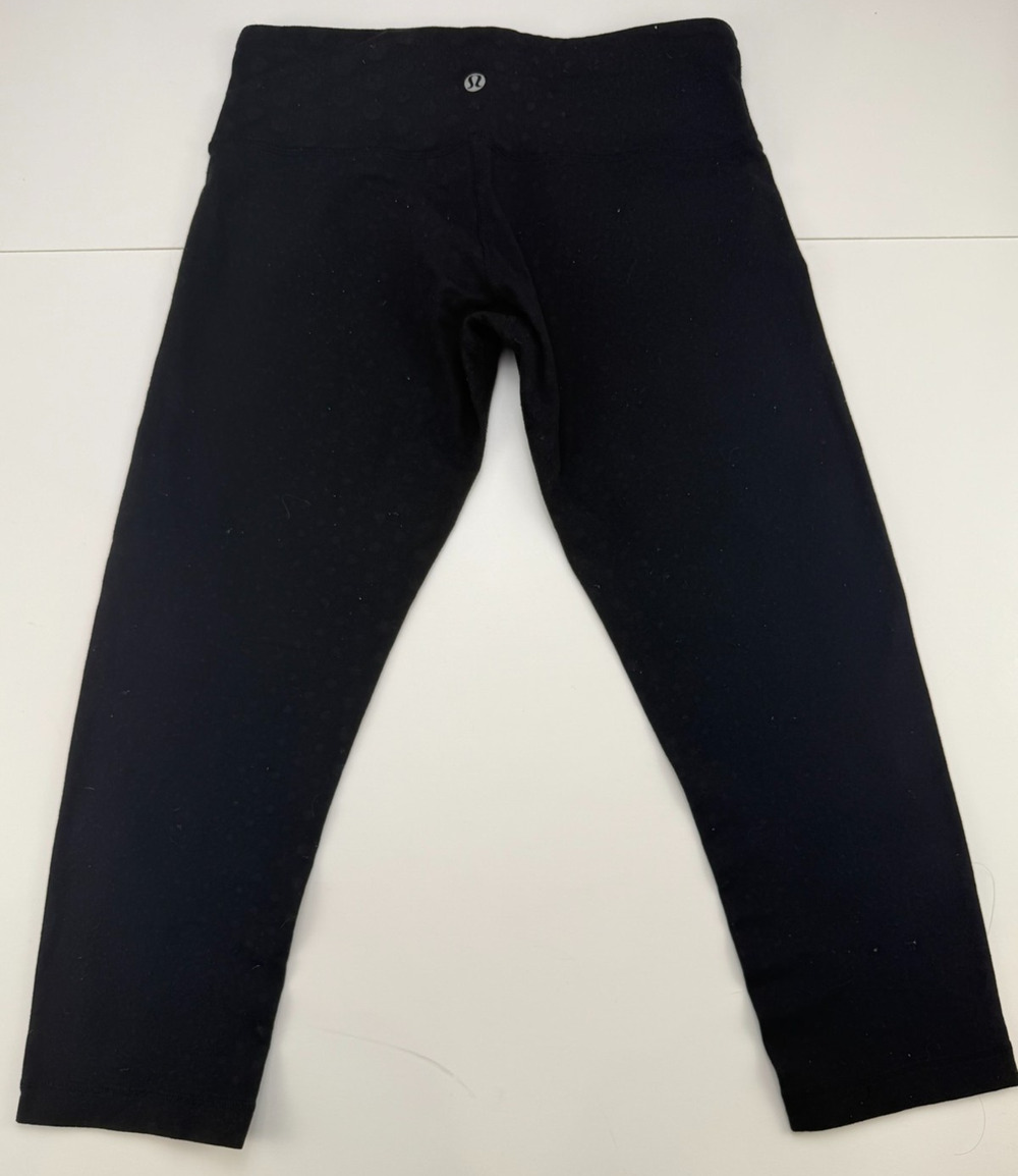 Lululemon Womens Size 6 Black Crop Leggings Luon Yoga 20" Inseam